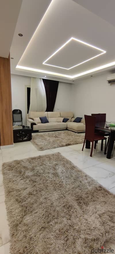 Furnished apartment for rent in the Fifth Settlement, South Lotus, very distinctive location, next to the American University and Future University. The apartment is available for annual rent, 160m, luxury.