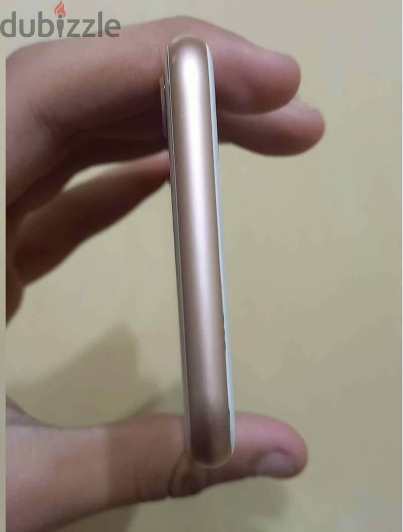 آبل - آيفون 8 4