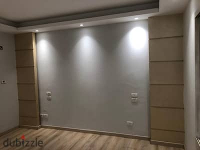 فرصه للايجار فى الرحاب1 شقه 136م تشطيبات خاصه بالمطبخ وتكيفات من افضل ال3 غرف فى الرحاب جنب النادى وبسعر لقطه