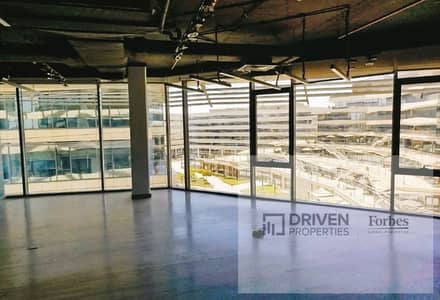 مكتب إداري فاخر للإيجار في ذا بوليجون سوديك بيفرلي هيلز الشيخ زايد تشطيب كامل    The Polygon SODIC Beverly Hills Sheikh Zayed