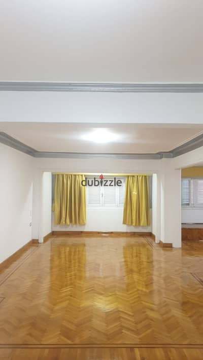 Apartment for rent administrative 140m Saba Pasha steps from the sea licensed and commercial meters