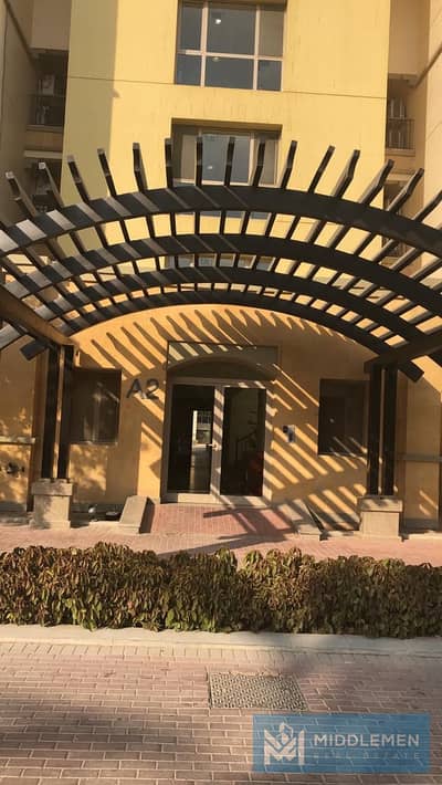 شقة 180م دور اول متشطبة بالكامل موقع مميز في اب تاون كايرو المقطم Up Town Cairo Almokattam
