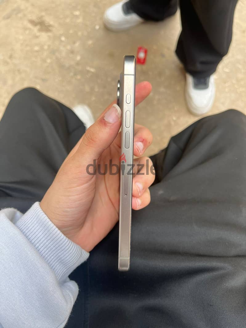 Apple - iPhone 15 Pro Max 3