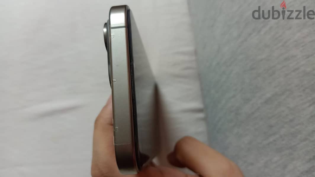 Apple - iPhone 15 Pro Max 3