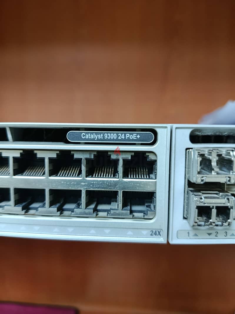 Cisco C9300-24P 1
