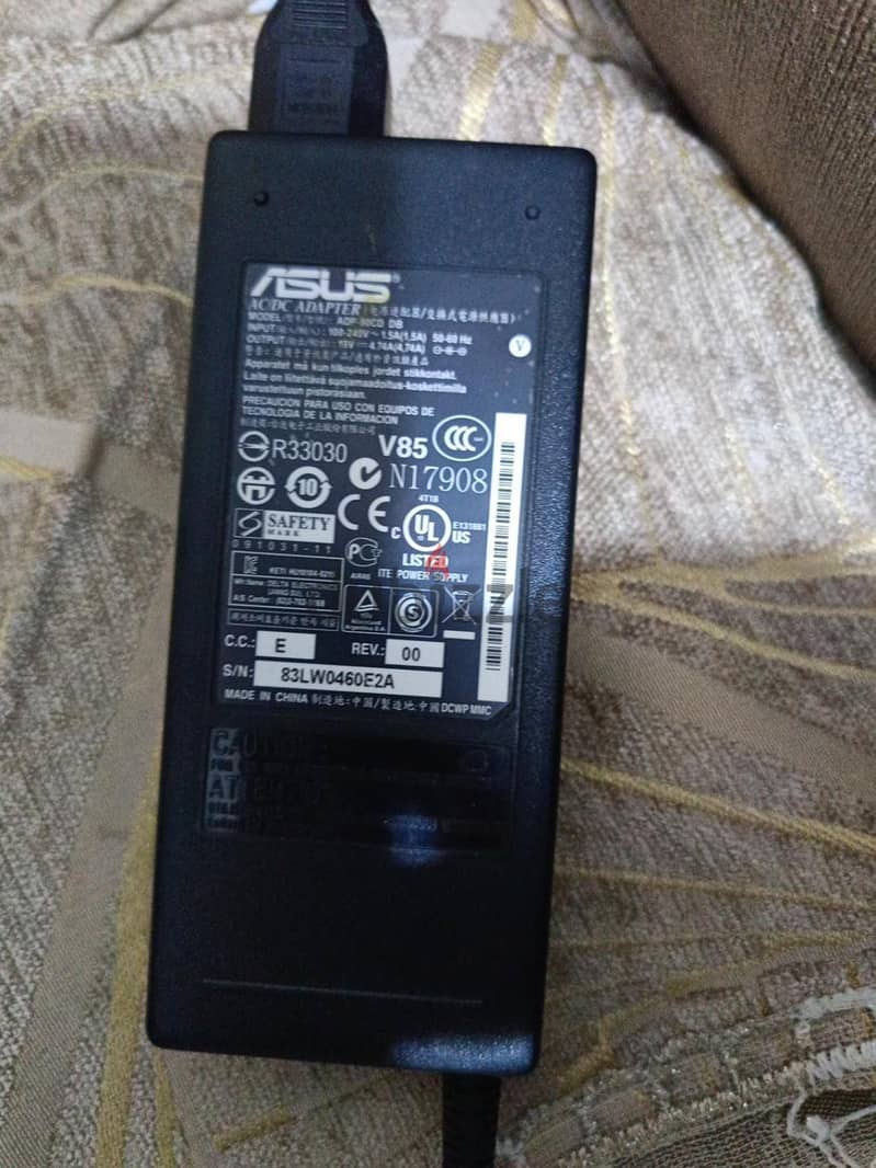 ASUS VivoBook S550CA Touch Screen Core i5 6