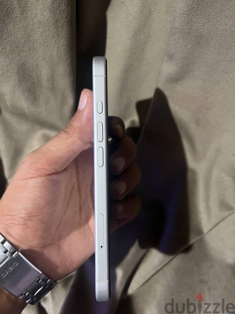Apple - iPhone 16 4