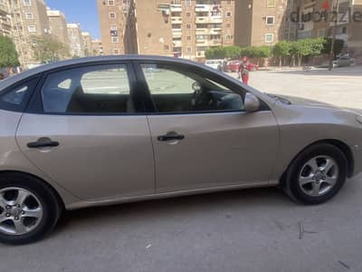 هيونداي إلينترا 2010