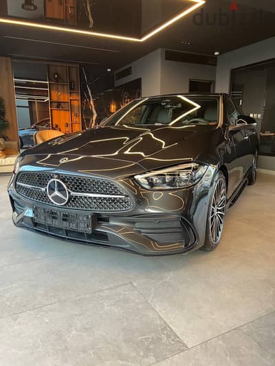 Mercedes-Benz C180 AMG 2026 heavily loaded