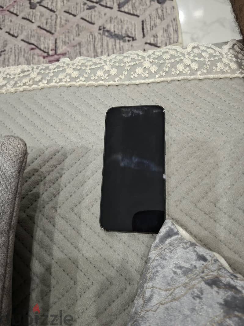 آبل - آيفون 13 برو 3