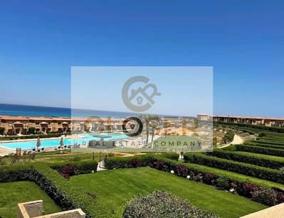 شاليه للبيع علي البحر مباشر sea view متشطب بالتكييفات والمطبخ في تلال السخنه|telal el sokhna