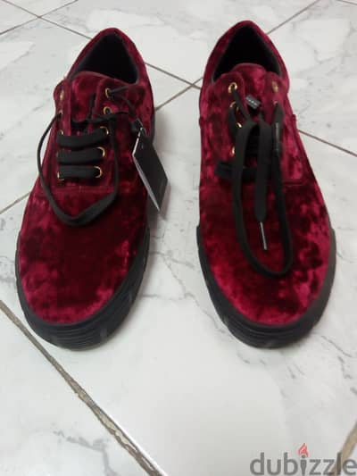 حذاء Zara جديد