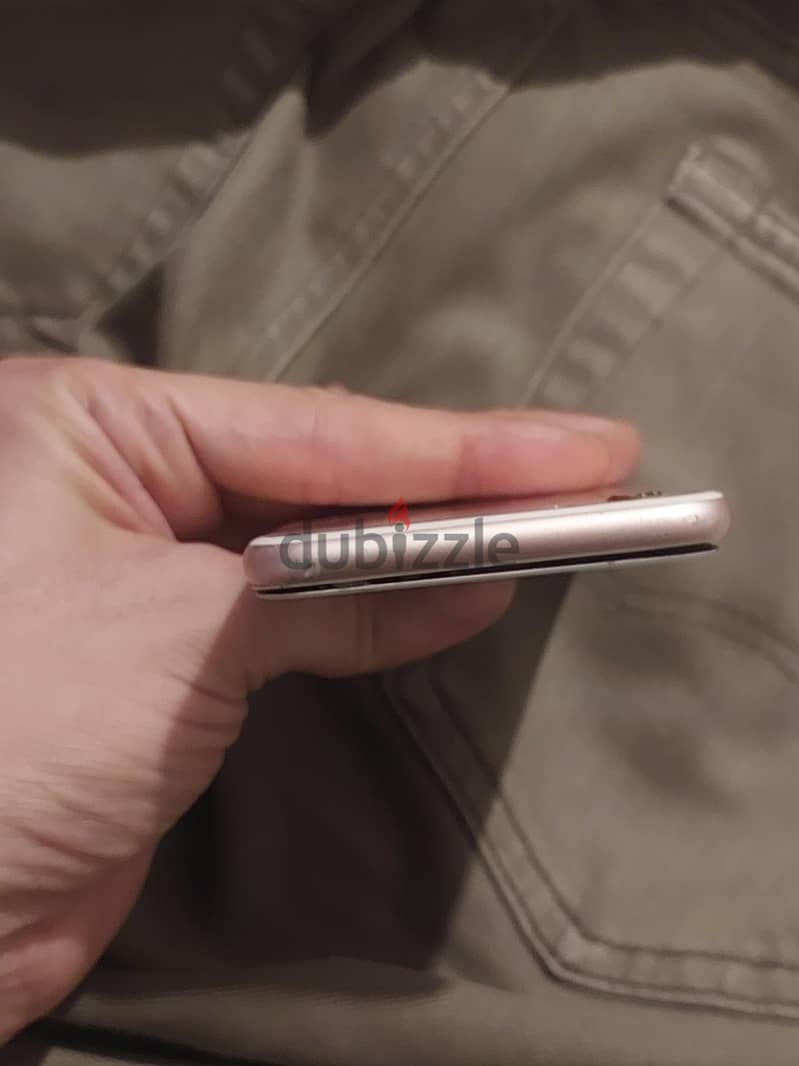 Apple - iPhone 6 3