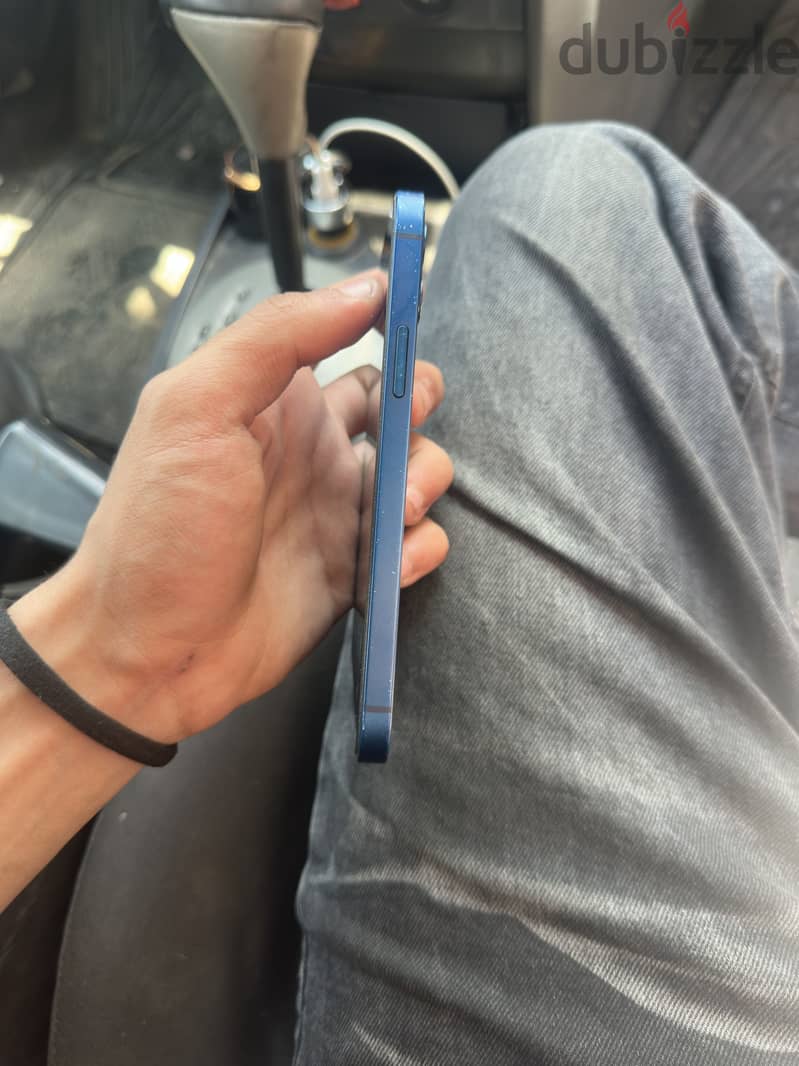Apple - iPhone 12 2