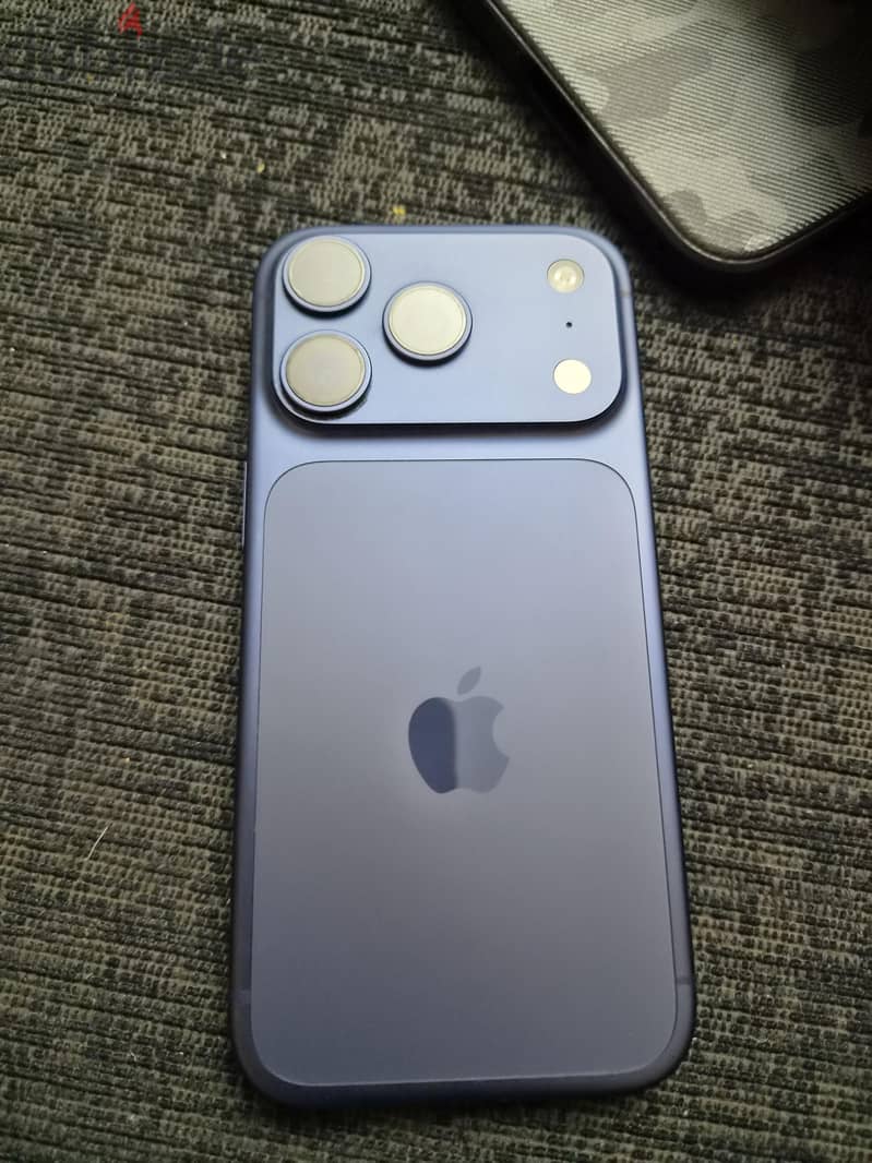 Apple - iPhone 17 Pro 2