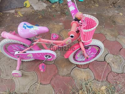 عجلة اطفال بناتي Barby  كالجديدة  وارد الامارات