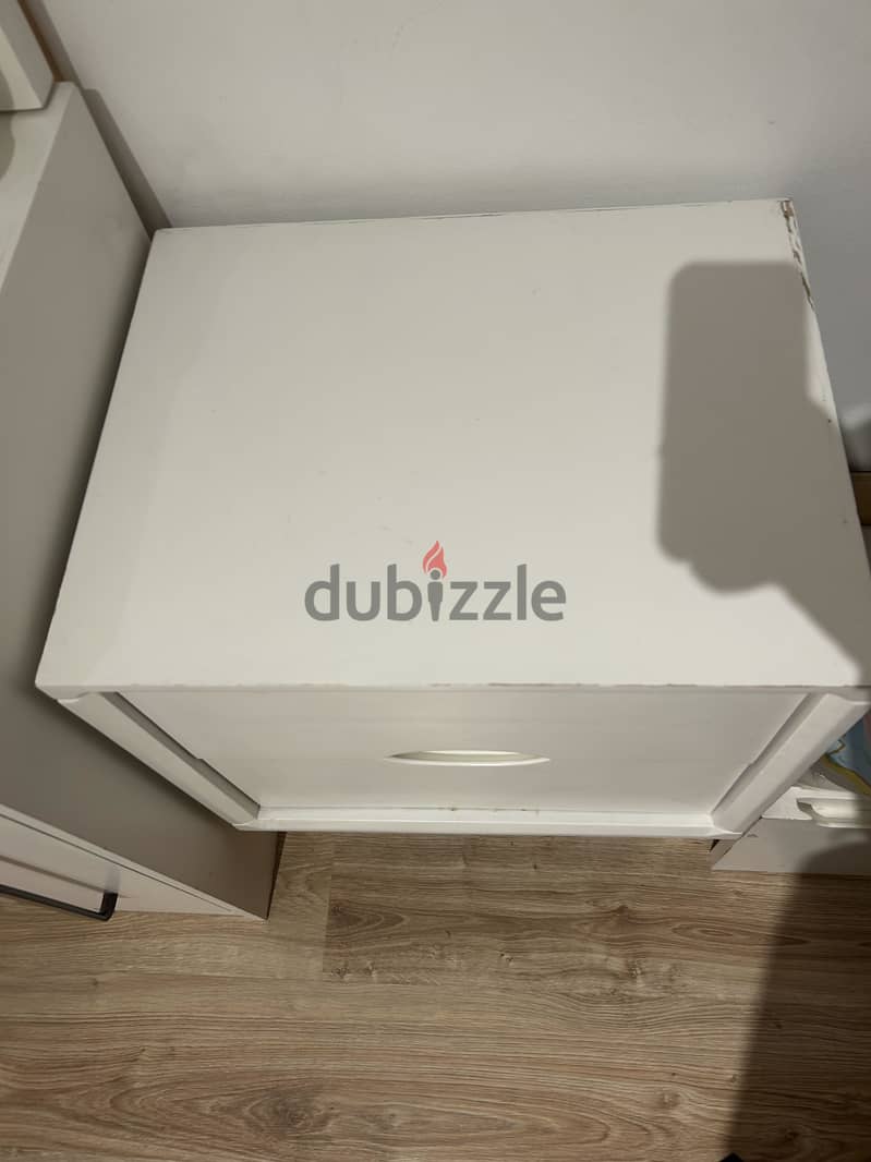 White 2-Drawer Bedside Table 2