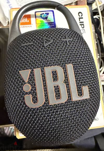 Jbl clip 5 like new
