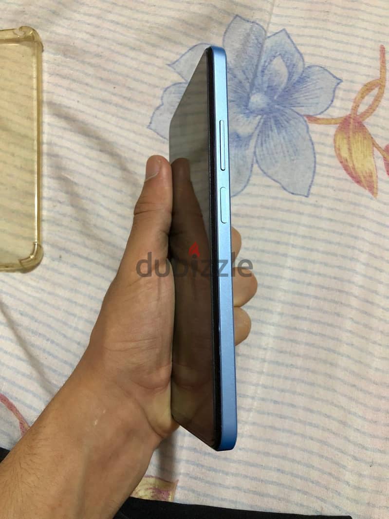 ريلمى 12 3