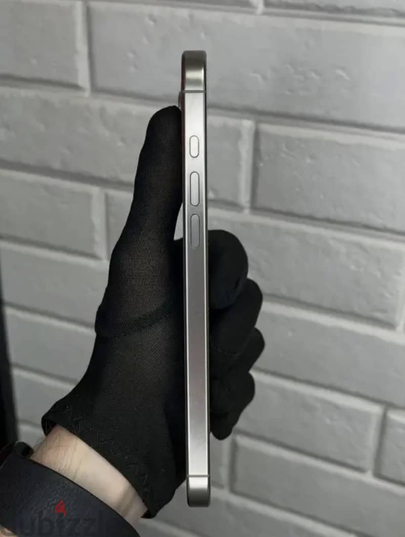Apple - iPhone 15 Pro Max – Used Like New 2