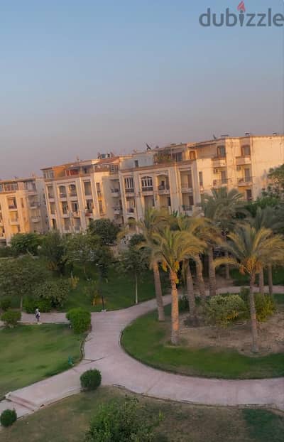 للبيع شقة مميزة جدًا في كومباوند حدائق المهندسين