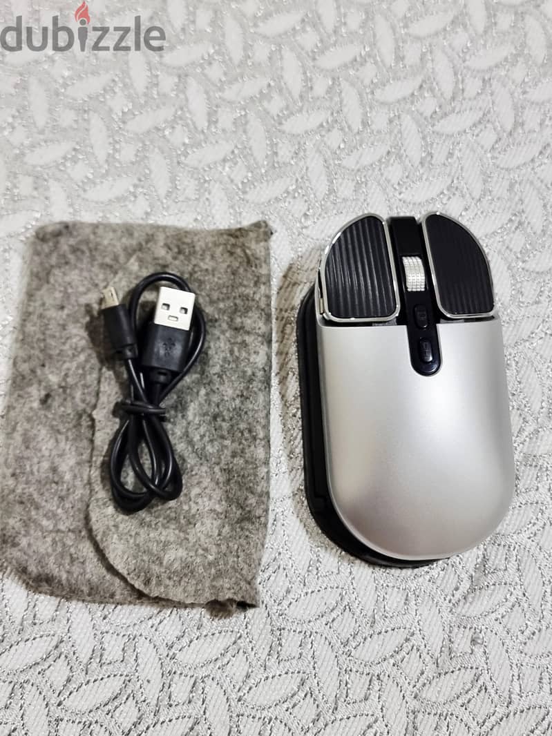 COTEetCI Beetle Dual Mode Wireless Mouse 1