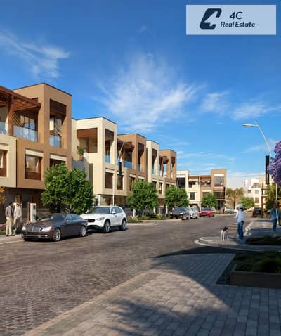 فيلا تاون هاوس استلام فوري-موقع مميز في كمباوند ديستركت 5 القاهره الجديده - فيو مميز- FOR SALE IN DISTRICT 5 NEW CAIRO