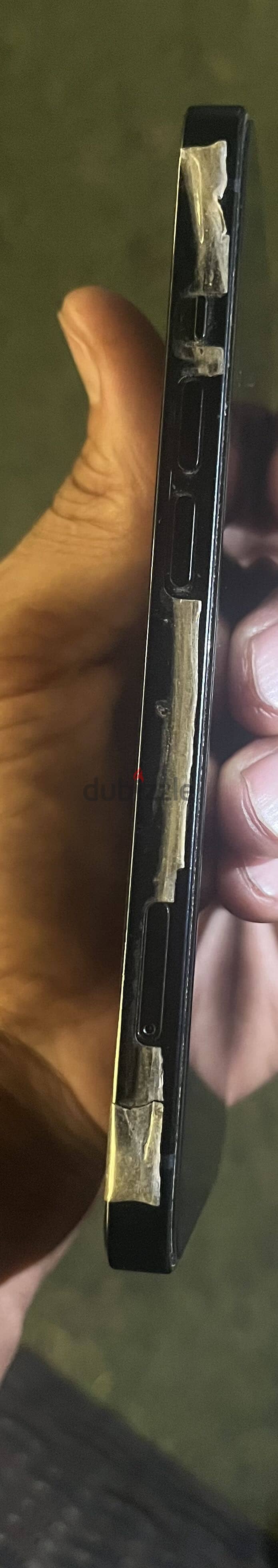 آبل - آيفون 13 2