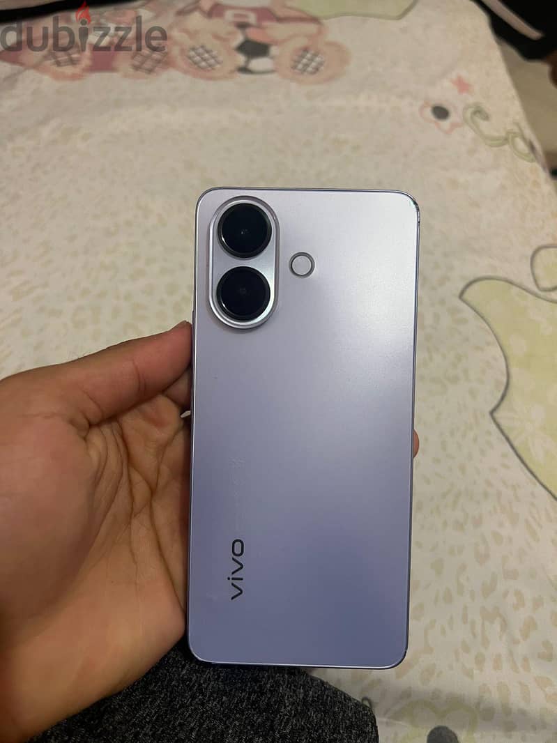 فيفو V60 1