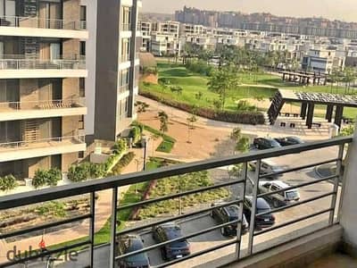 فرصة في اخر مرحلة واقساط 10 سنين شقة كورنر landscape view في تاج  طريق السويس او خصم فوري 50 % امام فندق كمبنسكي و مطار القاهرة و سوان ليك و شيراتون