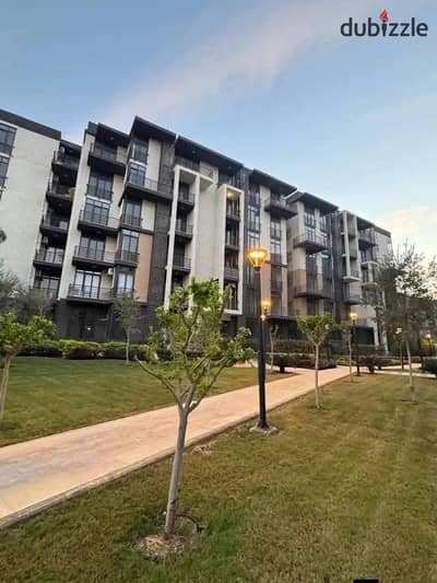 A great deal on a 119 sq m ground floor apartment with a 45 sq m garden for sale in the best phase of Madinaty, B8, with a prime location directly on the club. Previous reservation at the best price. A great deal on a 119 sq m ground floor apartment with a 45 sq m garden for sale in the best phase of Madinaty, B8, with a prime location directly on the club. Previous reservation at the best price.