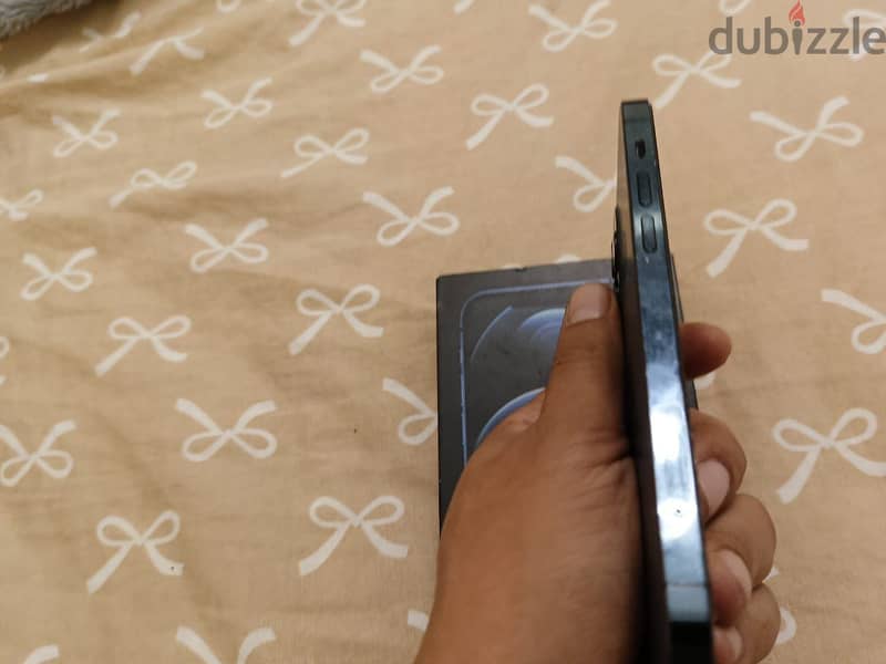 آبل - آيفون 12 برو 3