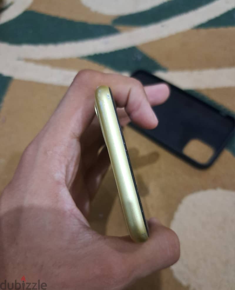 Apple - iPhone 11 4