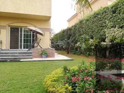 Villa for sale, a great deal, detached, super deluxe finishing, ready to move in furnished and equipped with central air conditioning. Prime location,
