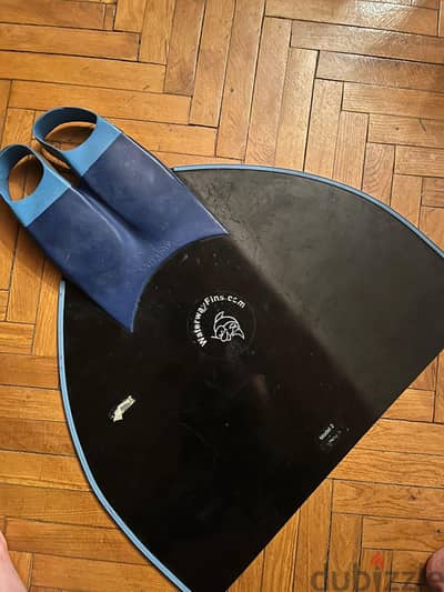 mono-fin waterway