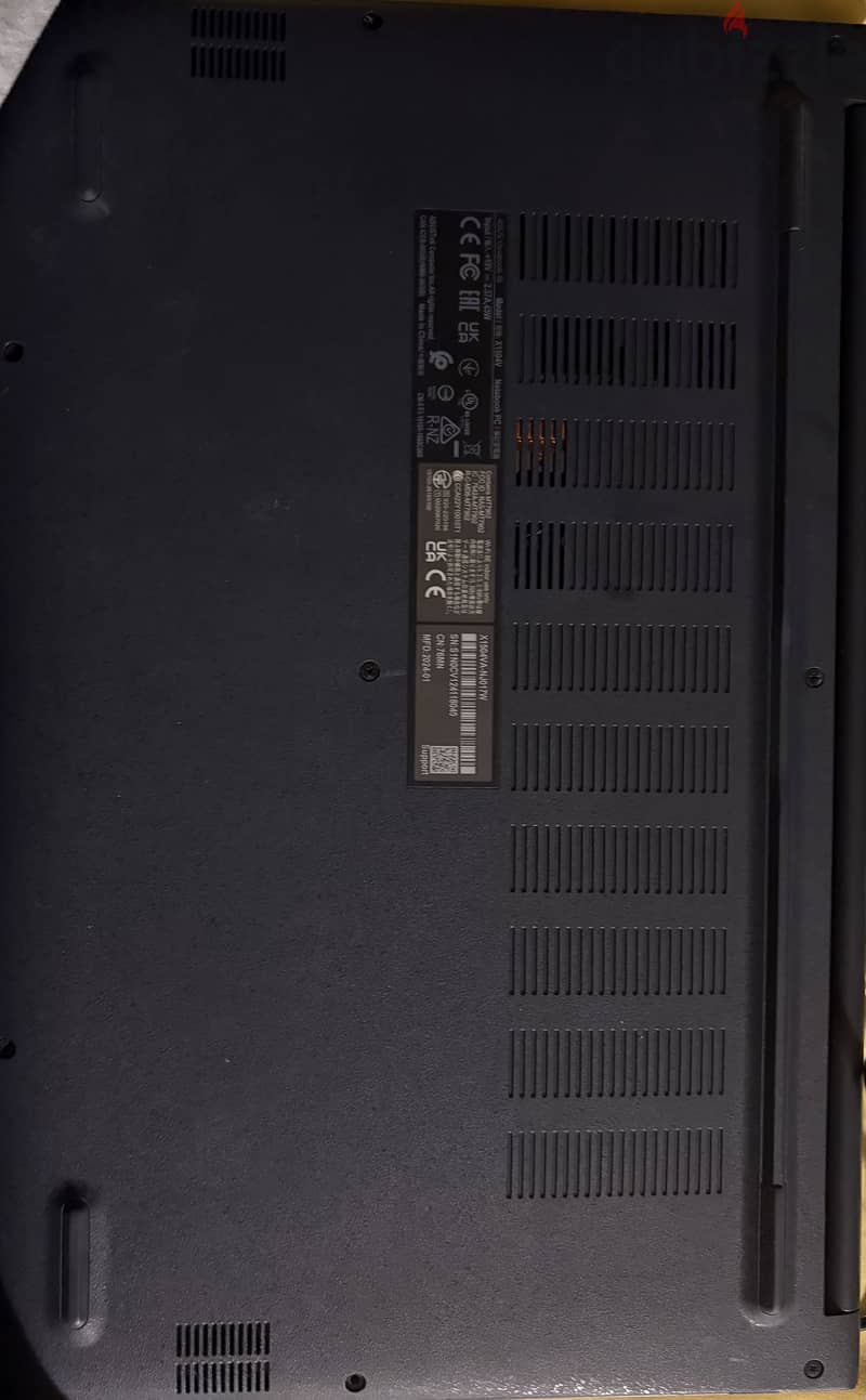 Asus vivobook 2025 4