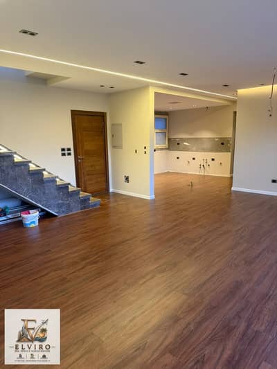 Super Deluxe Semi Furnished Penthouse For Rent in El Patio Oro