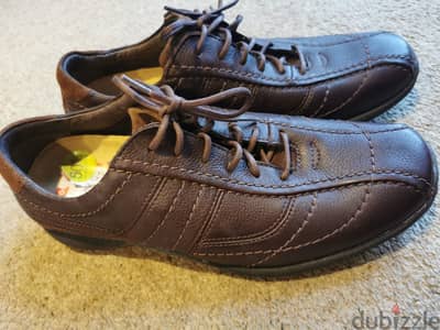 جزمه كوتشي Clarks أصلي جديده وارد انجلترا 41
