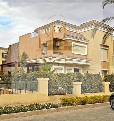 S Villa 5 Bedrooms with Private Roof + Garden at a bargain price, resale from the owner at a bargain price for a limited time in Sarai Compound, New C