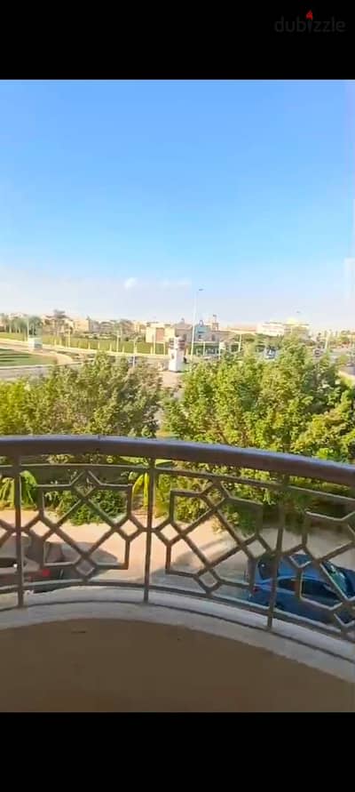 Stunning apartment for rent on Al Shabab Road with private spaces