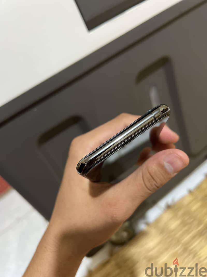 Apple - iPhone 11 Pro 5