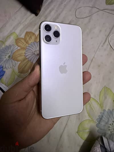 آبل - آيفون 11 برو