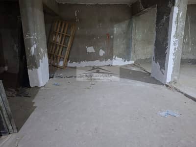 #Warehouse_for_Rent: 500 sqm, featuring two vehicle access ramps. Located near the #Makram_Ebeid extension and behind #Al_Sarag_Mall.