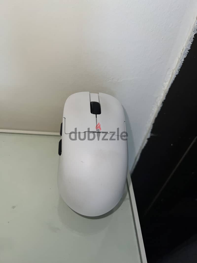 Ajazz aj159 comes with the dock and type c cable 1
