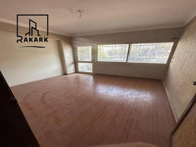 Office for rent 150 sqm in Sheraton - 2 minutes from El-Mosheer Ahmed Ismail Street, raised ground floor
