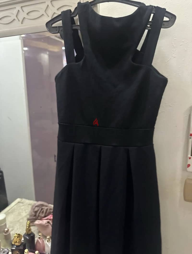 Used black dress 1