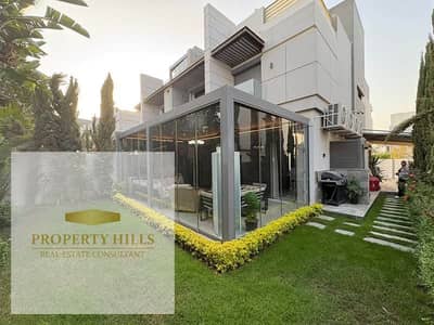 8 million pounds discount villa  Community high  villas only view landscape and free club membership on American University Street next to Katameya Dunes and in front of Sodic, Hassan Allam