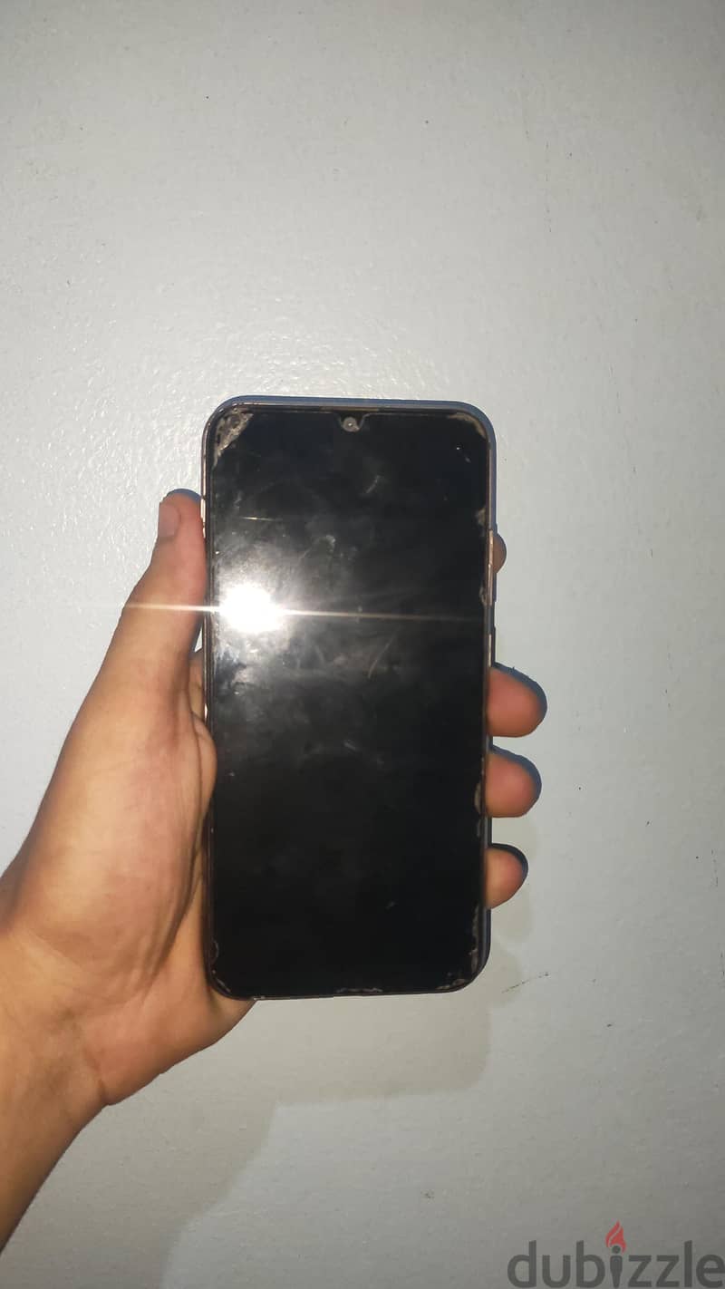 Vivo Y11 4