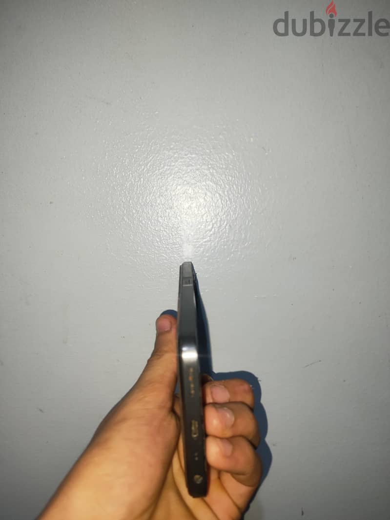 Realme C35 3