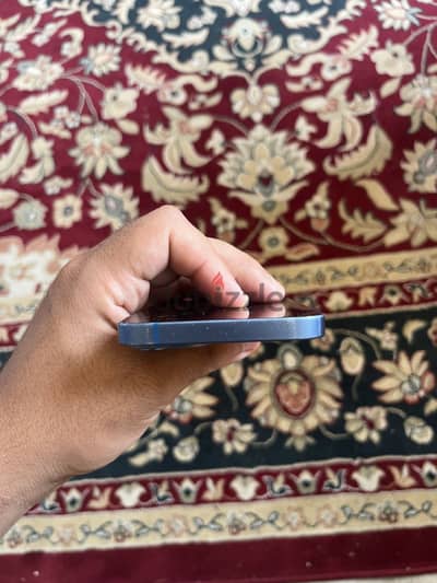 Apple - iPhone 13